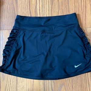 Nike Ruched Short Tennis Athletic Skirt